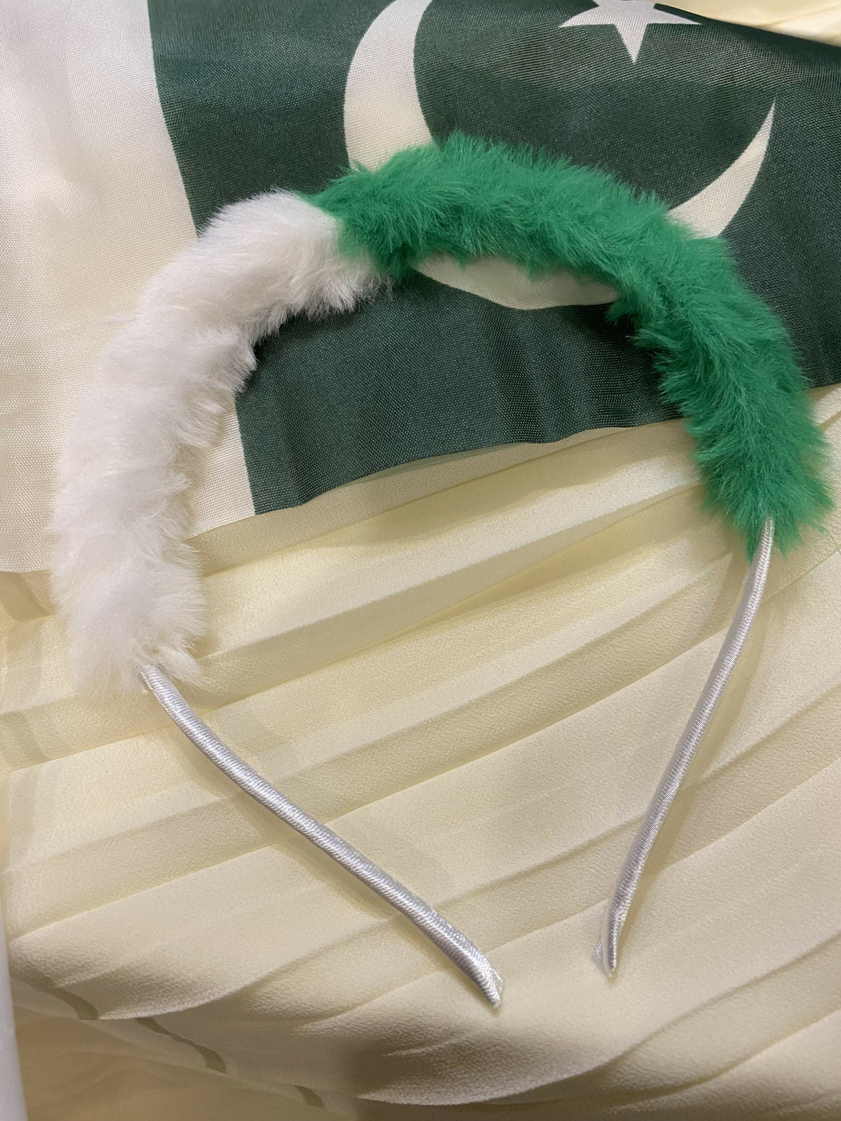 Fur Hair Band | Kids | Girls Accessories | Green & White | Brand New