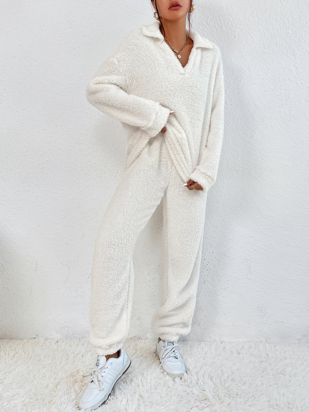 Buy SHEIN X Antonella SHEIN Frenchy Drop Shoulder Flannel Sweatshirt & Trousers in Pakistan