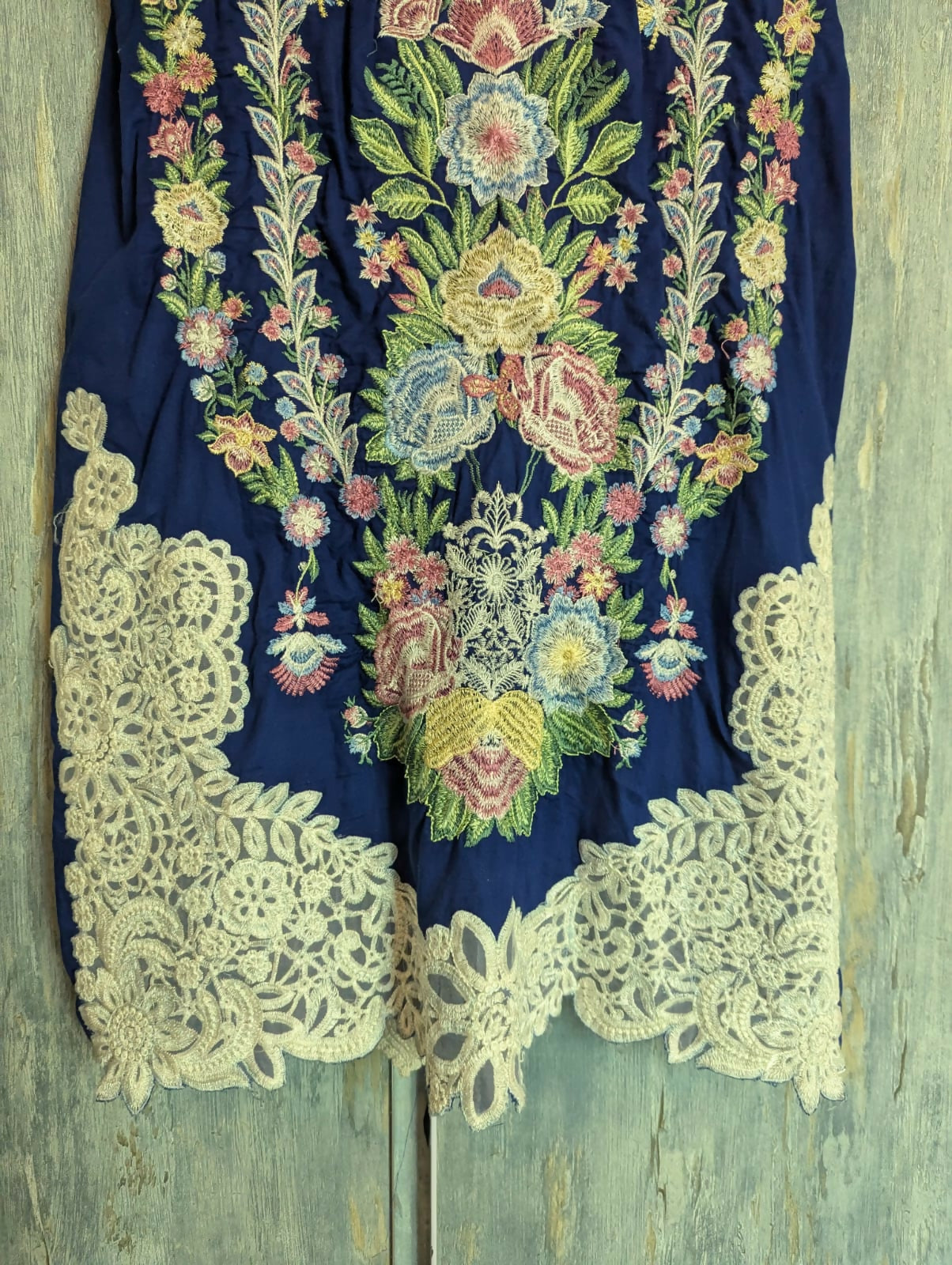 Beautiful 3 PC Suit | Women Locally Made Kurta | Large | Worn Once