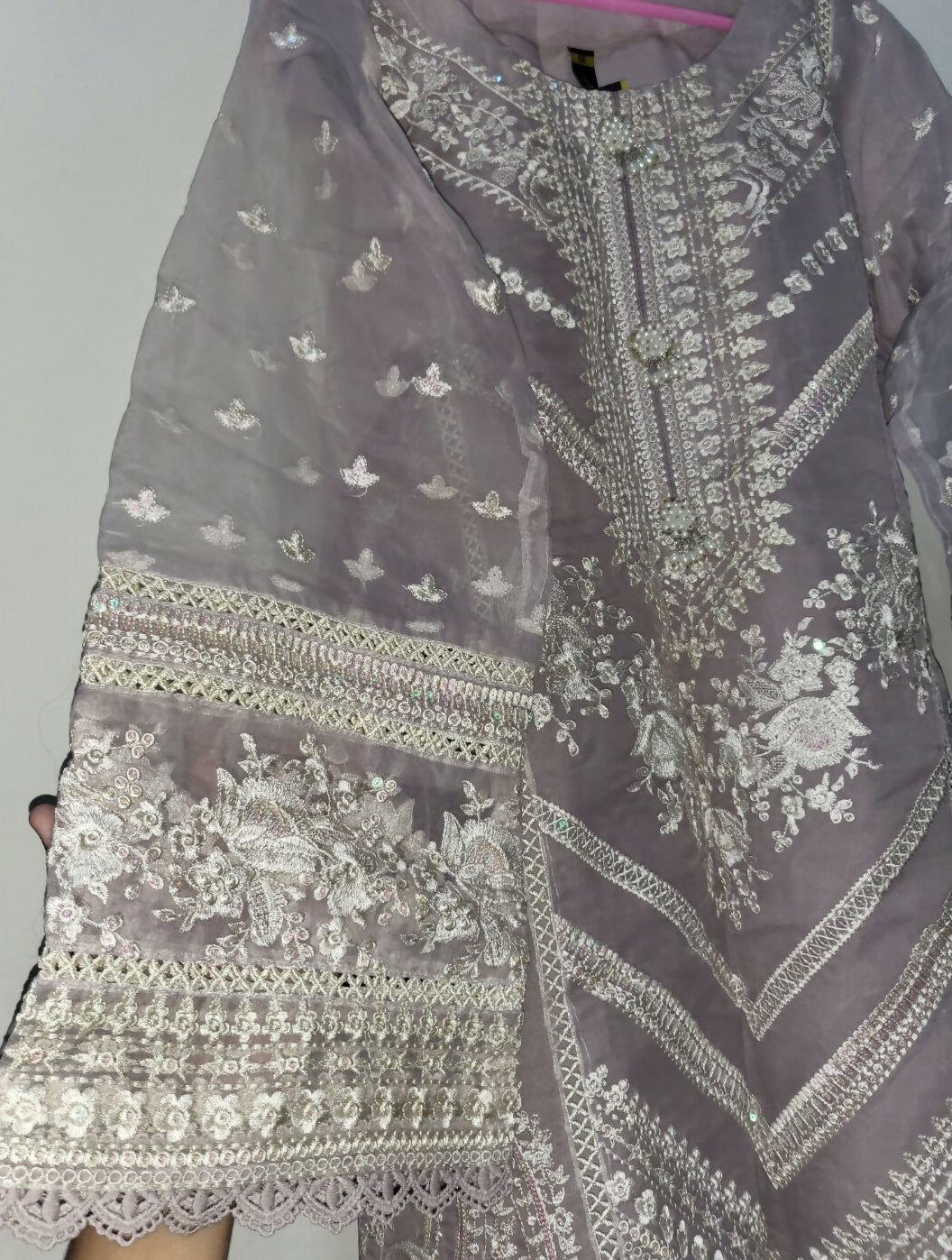 Beautiful 2Pcs Suit | Women Locally Made Formals | Medium | New