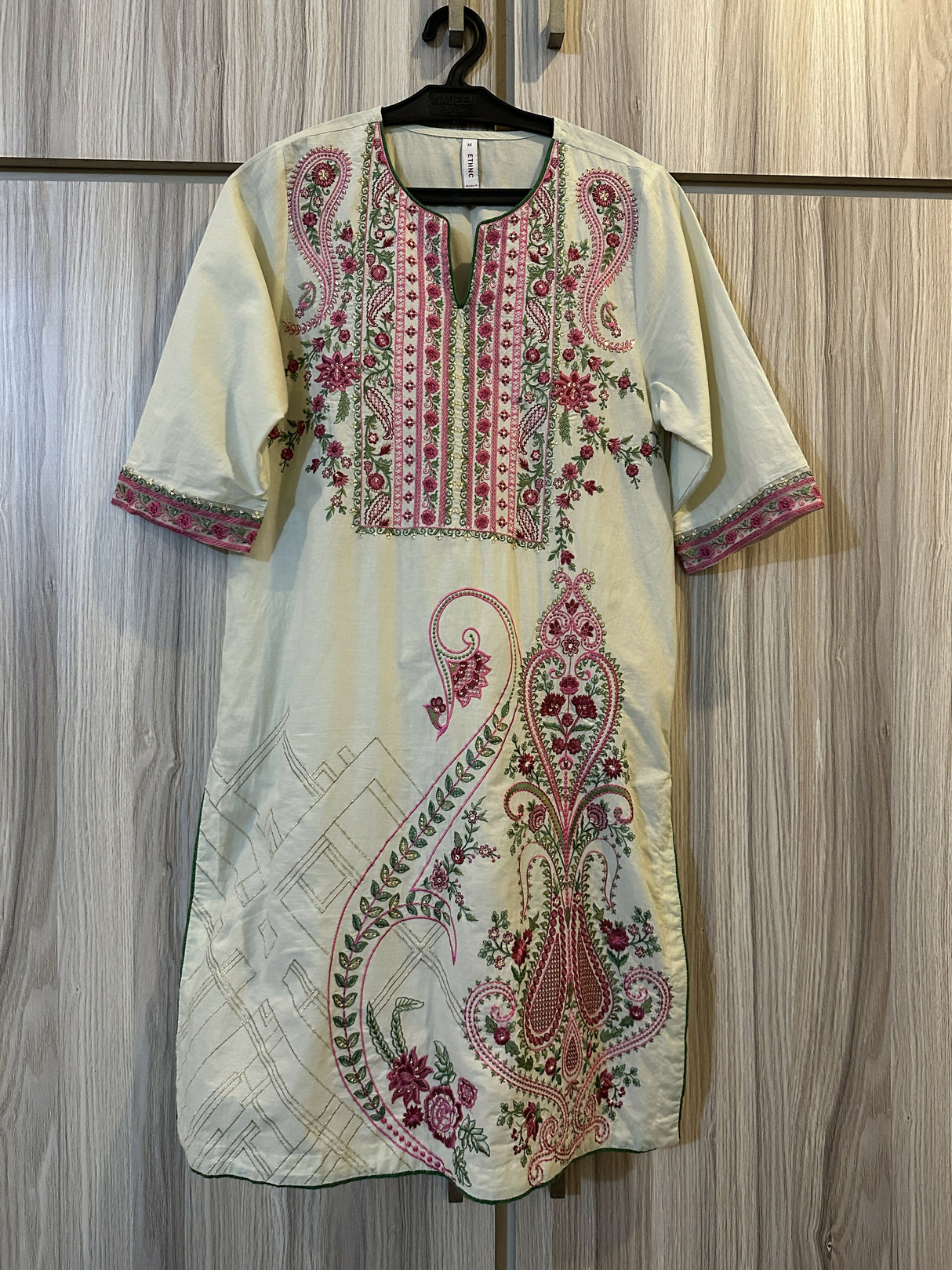 Ethnc | White | Women Branded Kurta | Small | Worn Once
