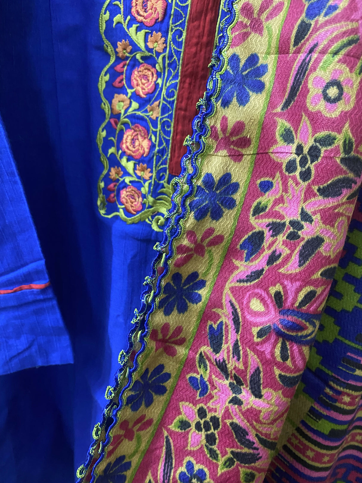 Embroidered Khaddar 2Pcs | Women Locally Made Kurta | Small | Worn Once