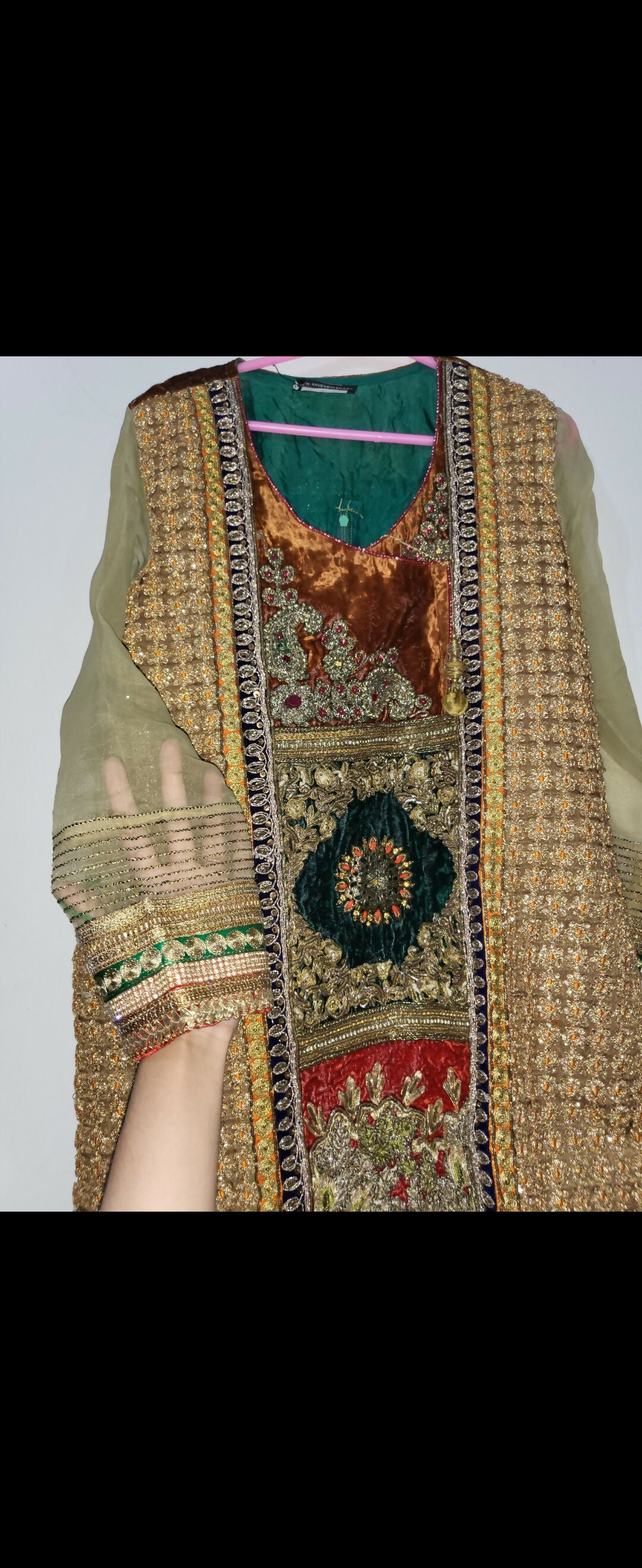 Short Embroidered Shirt | Women Locally Made Formals | Large | Preloved