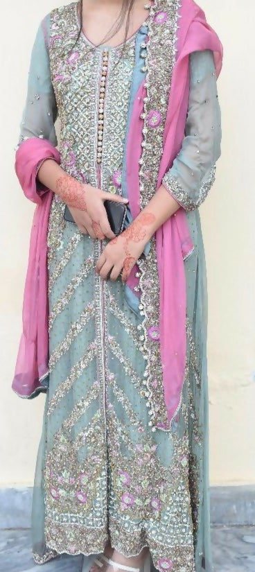 Elegant Beautiful Bridal Maxi | Women Bridals | Small | Worn Once