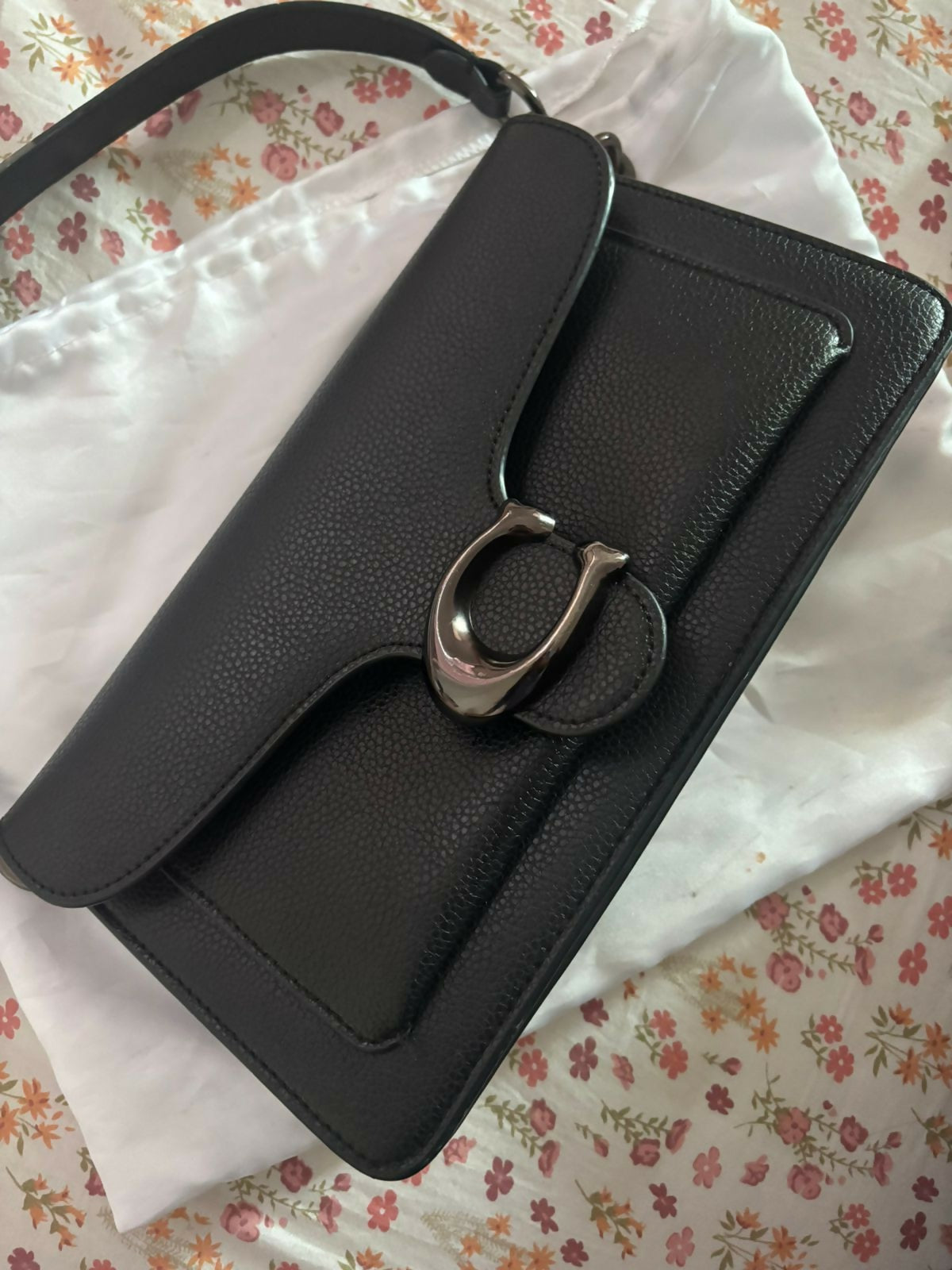 Coach | Women Bags | Medium | Preloved