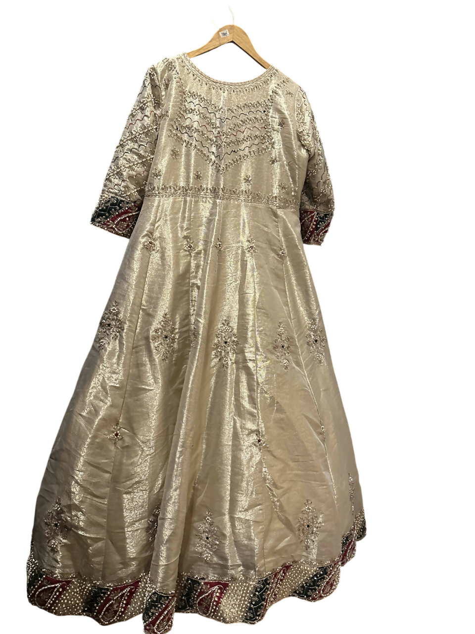 lLe3zc1hpI-Photoroom