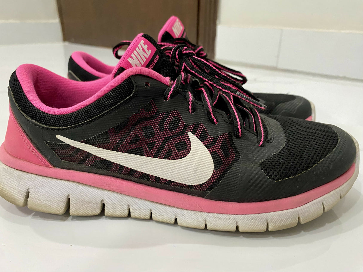 Nike | Women Shoes | Sports Shoes & Joggers | Size: US 6.5Y | Black & Pink | Preloved