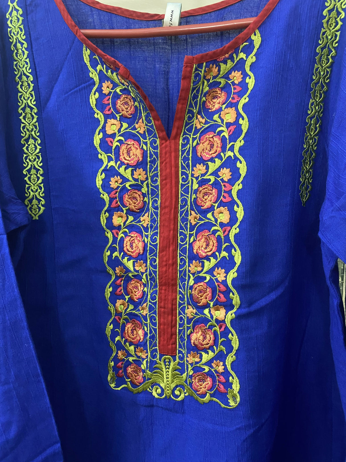 Embroidered Khaddar 2Pcs | Women Locally Made Kurta | Small | Worn Once