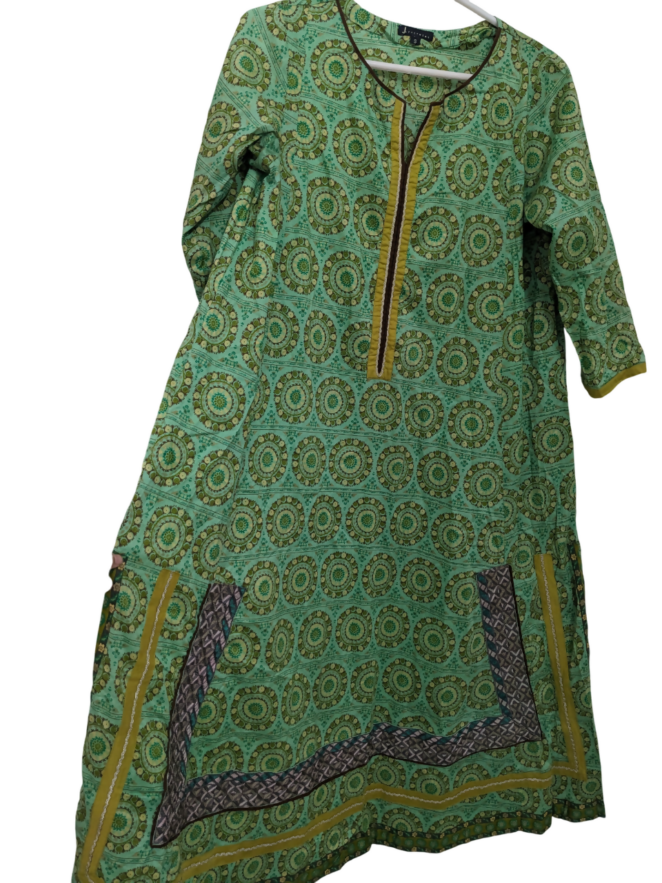 ojoiWOFYF0-Photoroom