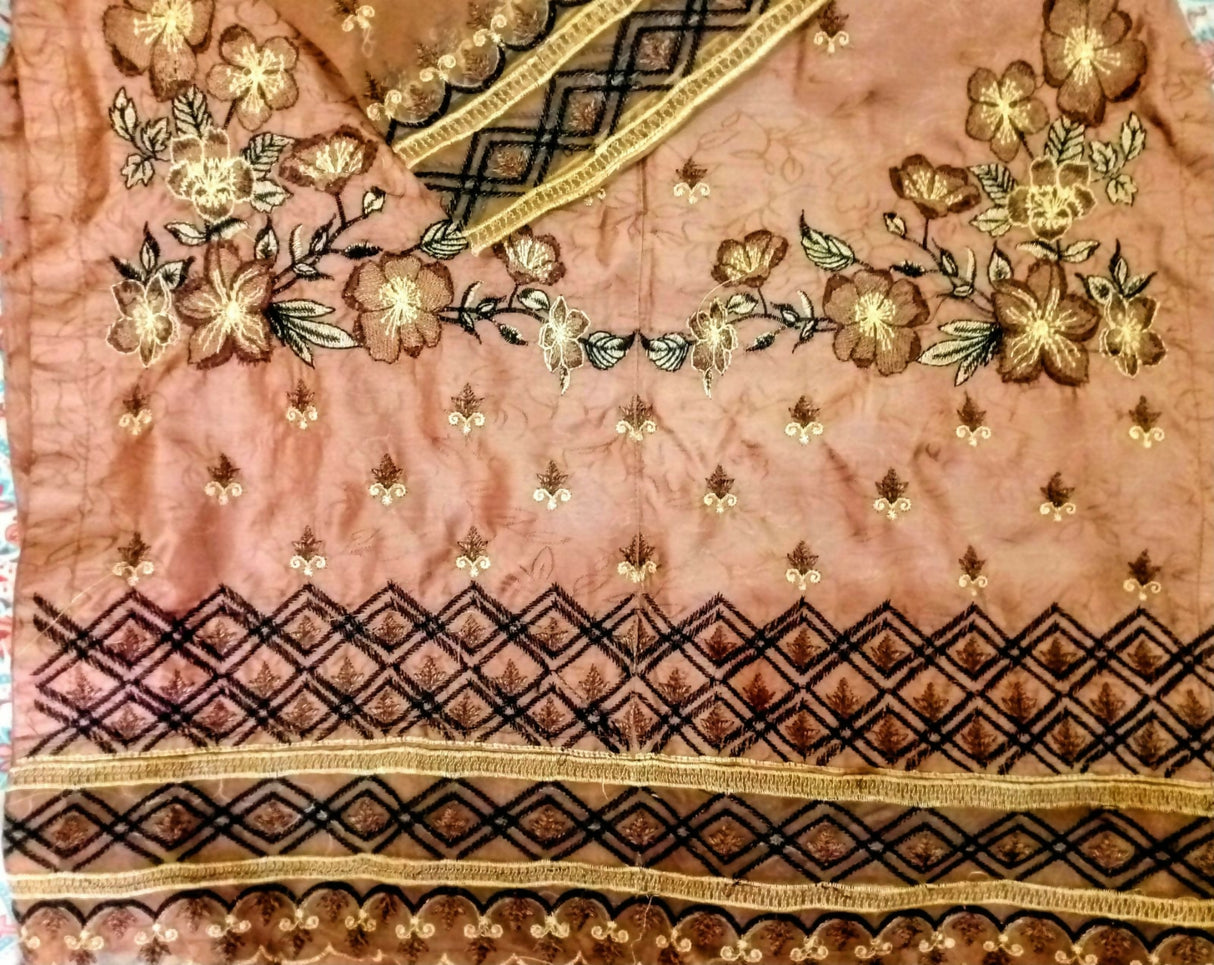 Embroidered Kurta | Women Locally Made | Large | New