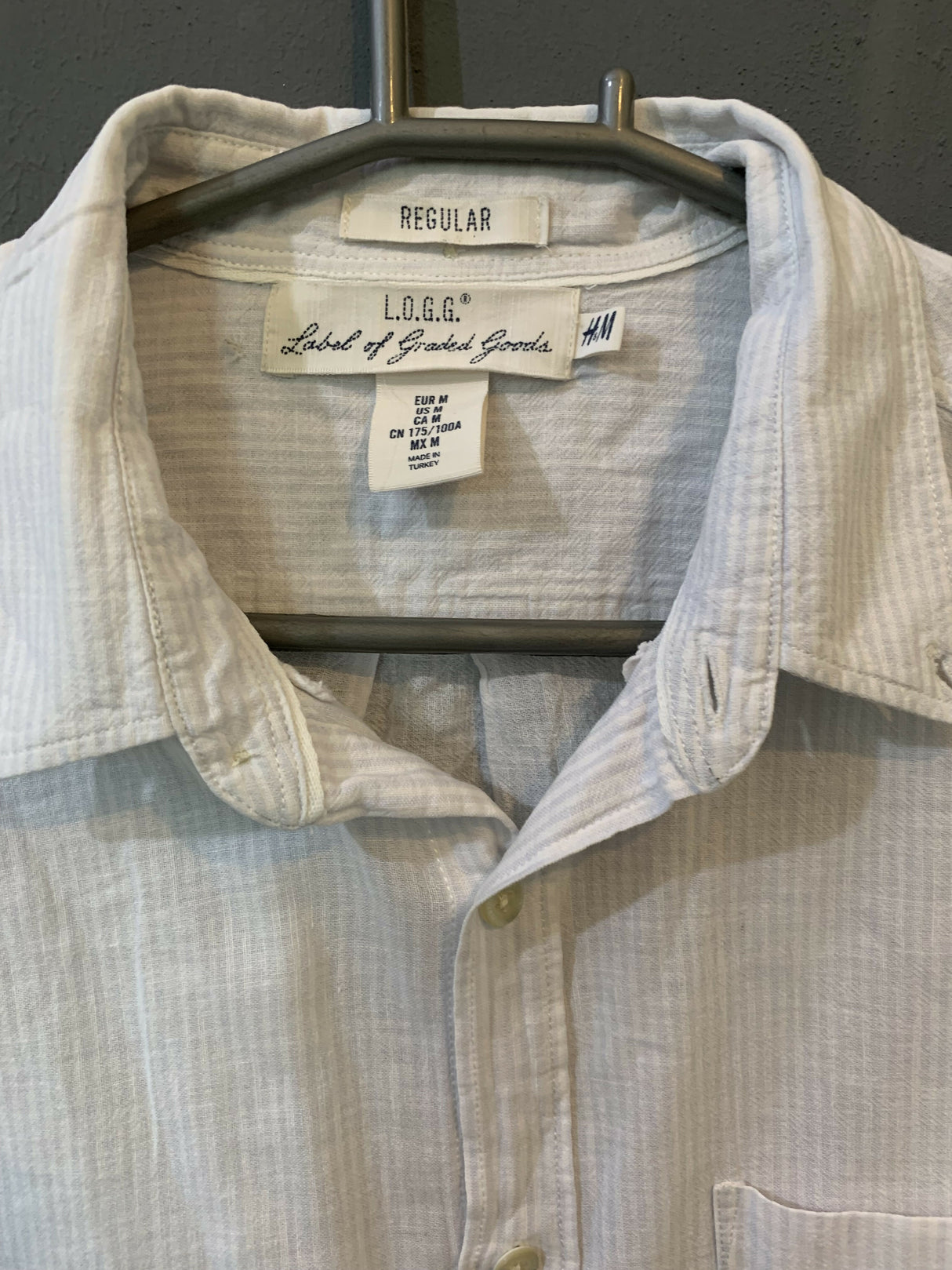 H&M Men Regular Fit | Men Shirts & Tops | Medium | Preloved