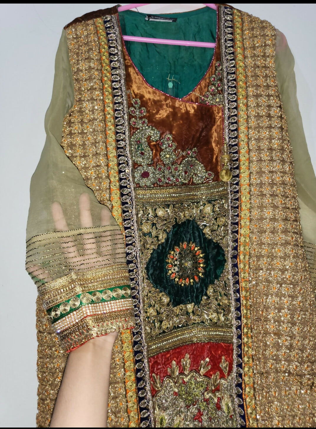 Short Embroidered Shirt | Women Locally Made Formals | Large | Preloved
