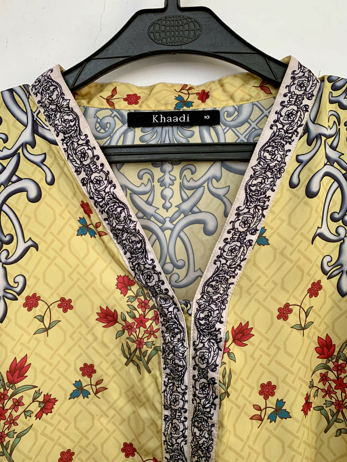 Khaadi | Women Branded Kurta | Medium | New
