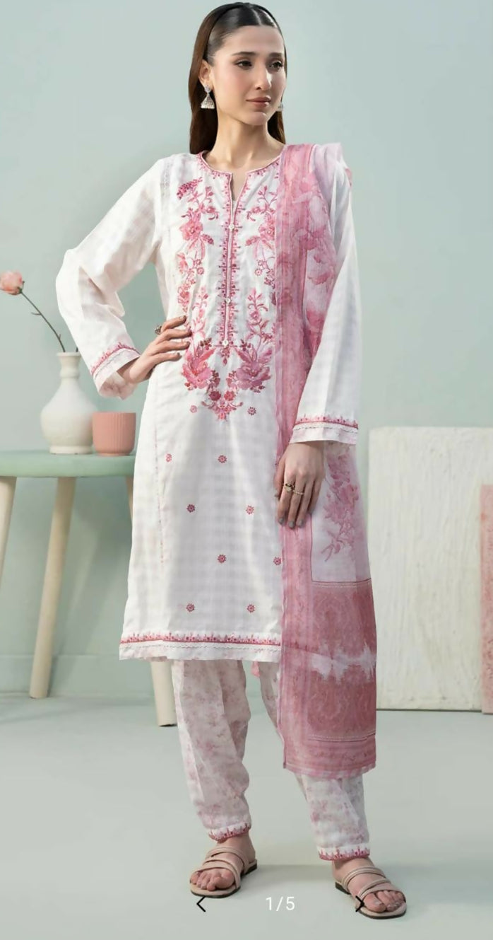 inbound7406442349805965236