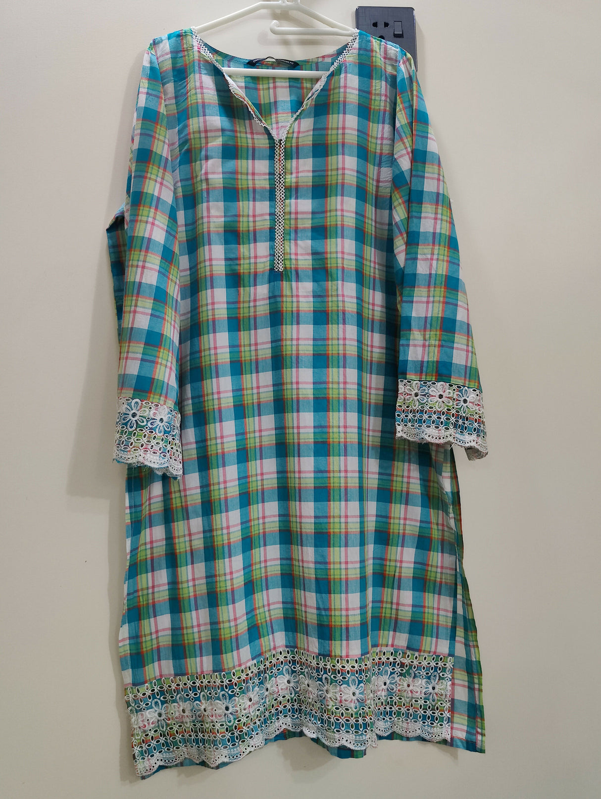Beech Tree | Women Branded Kurta | Medium | Preloved