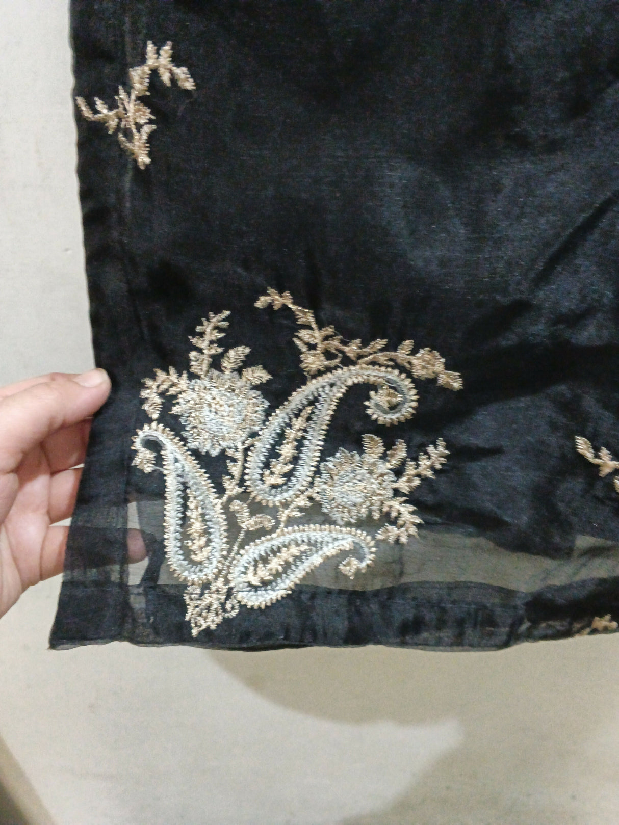 Black Organza Suit | Girls Shalwar Kameez | Small | Worn Once