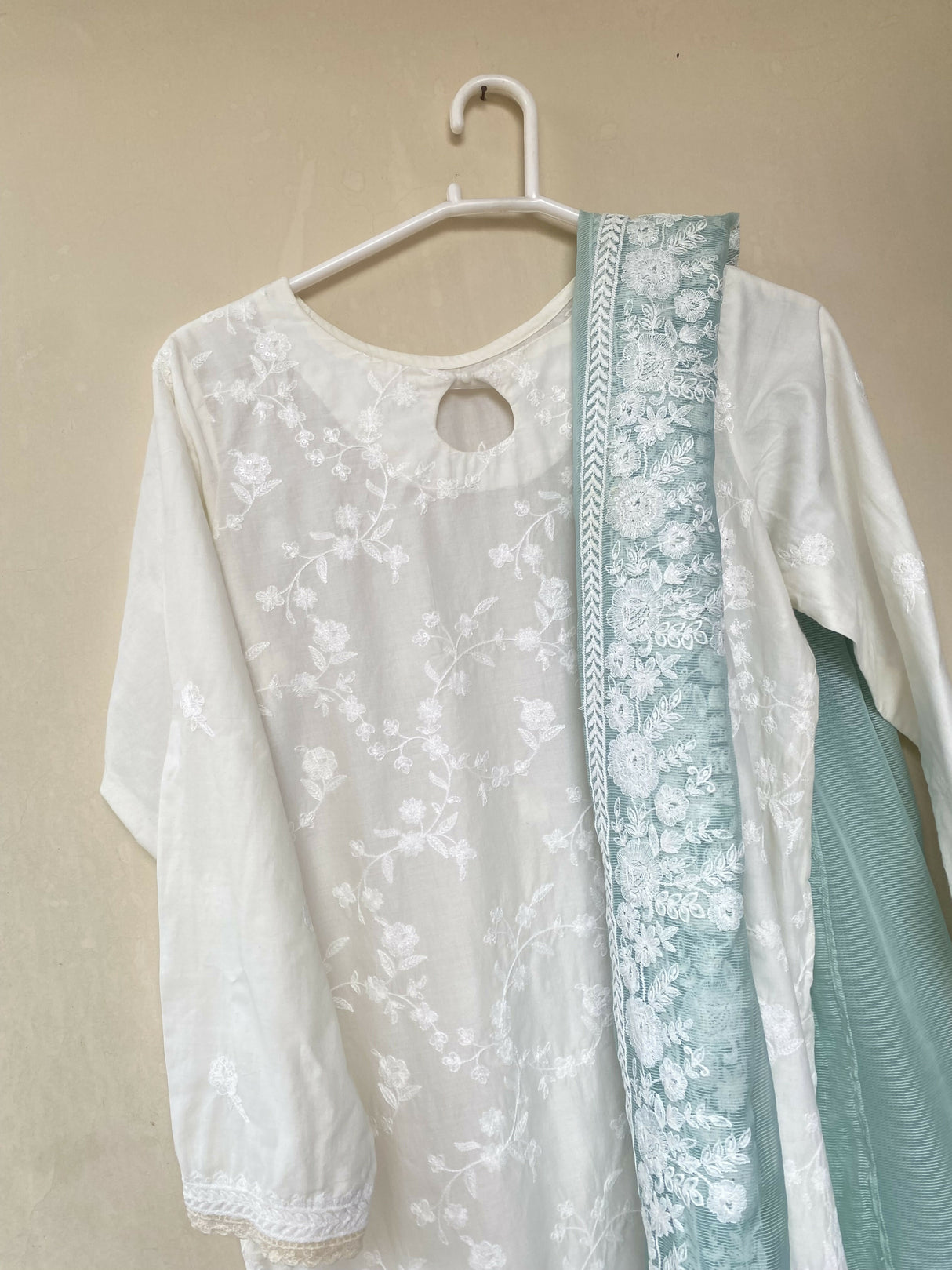 Cross Stitch | Women Branded Kurta | Medium | Worn Once