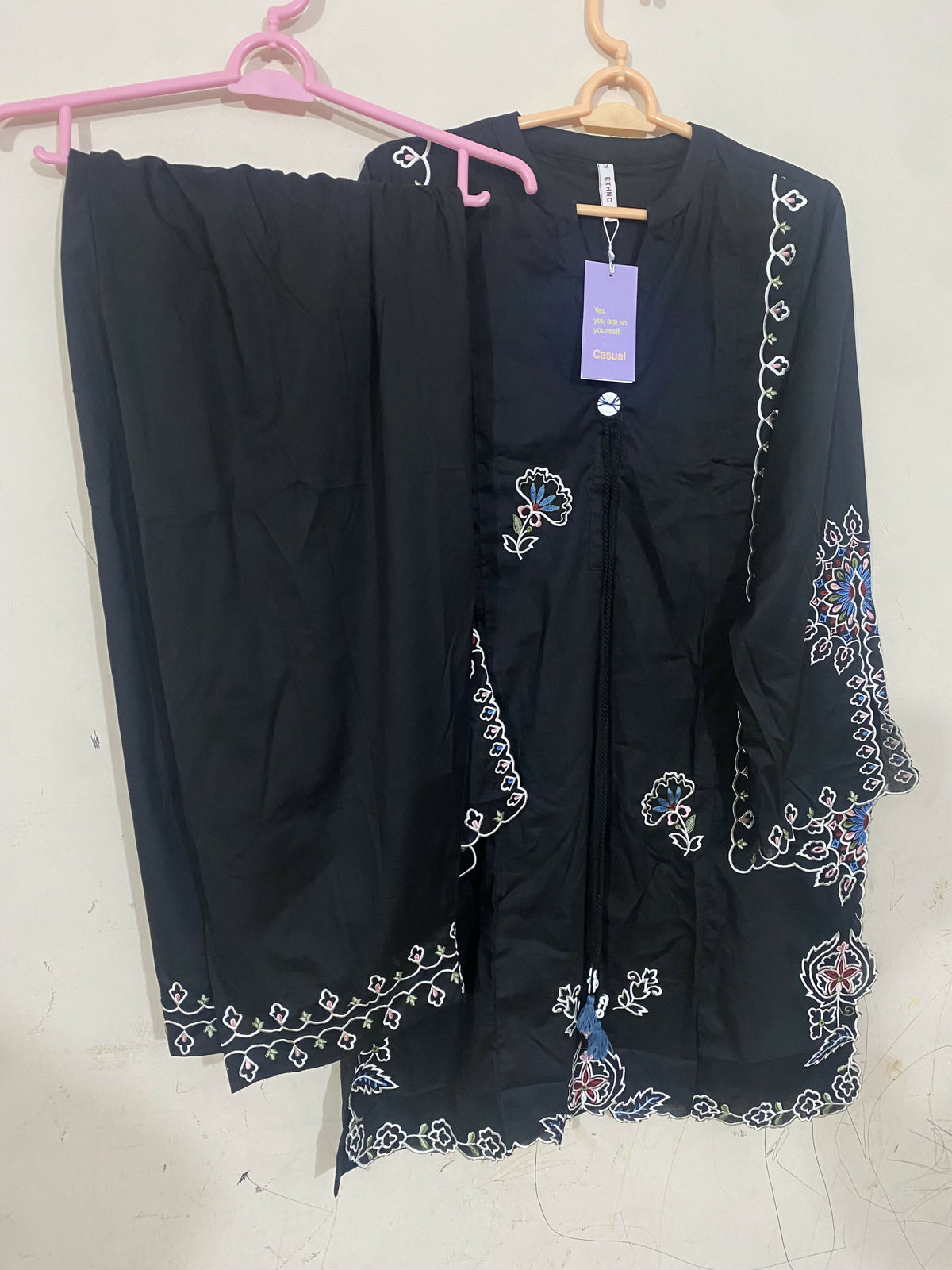 Ethnc | Women Branded Kurta | Black | Medium | Brand New