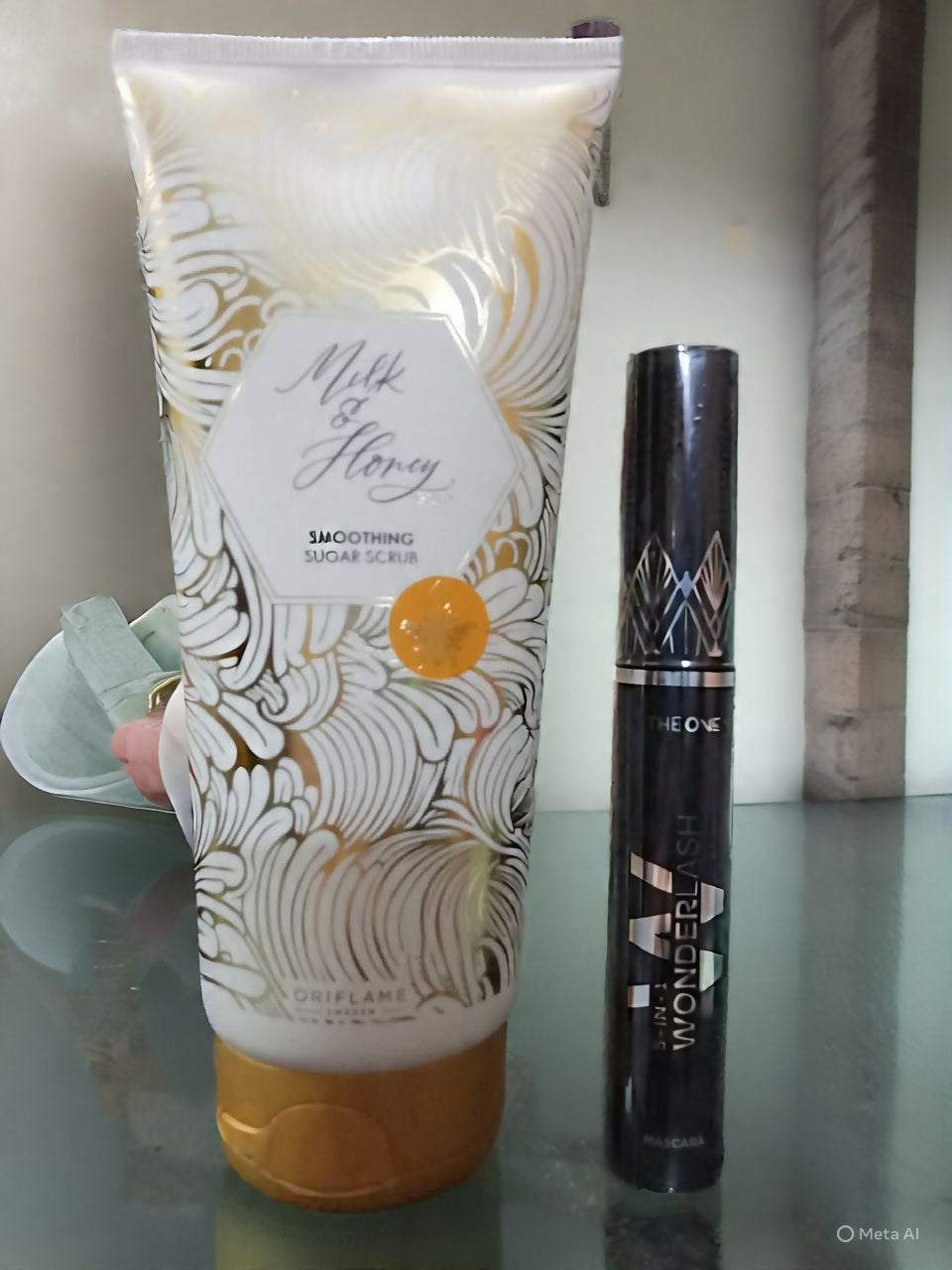 Oriflame | Milk and Honey Gold Sugar Scrub & The One Wonder Eye Lash Mascara | Women Beauty Skincare | Brand New