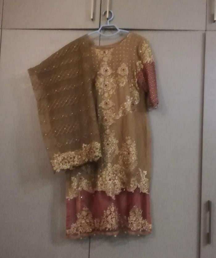 Maryam & Maria | Women Branded Formals | Medium | Preloved