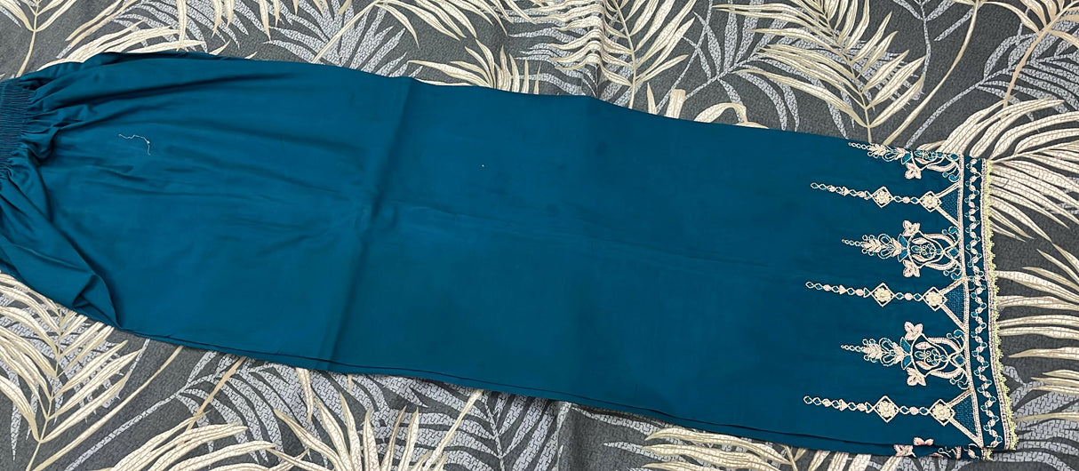 2PC Stitched Suit | Women Locally Made Kurta | Large | Worn Once