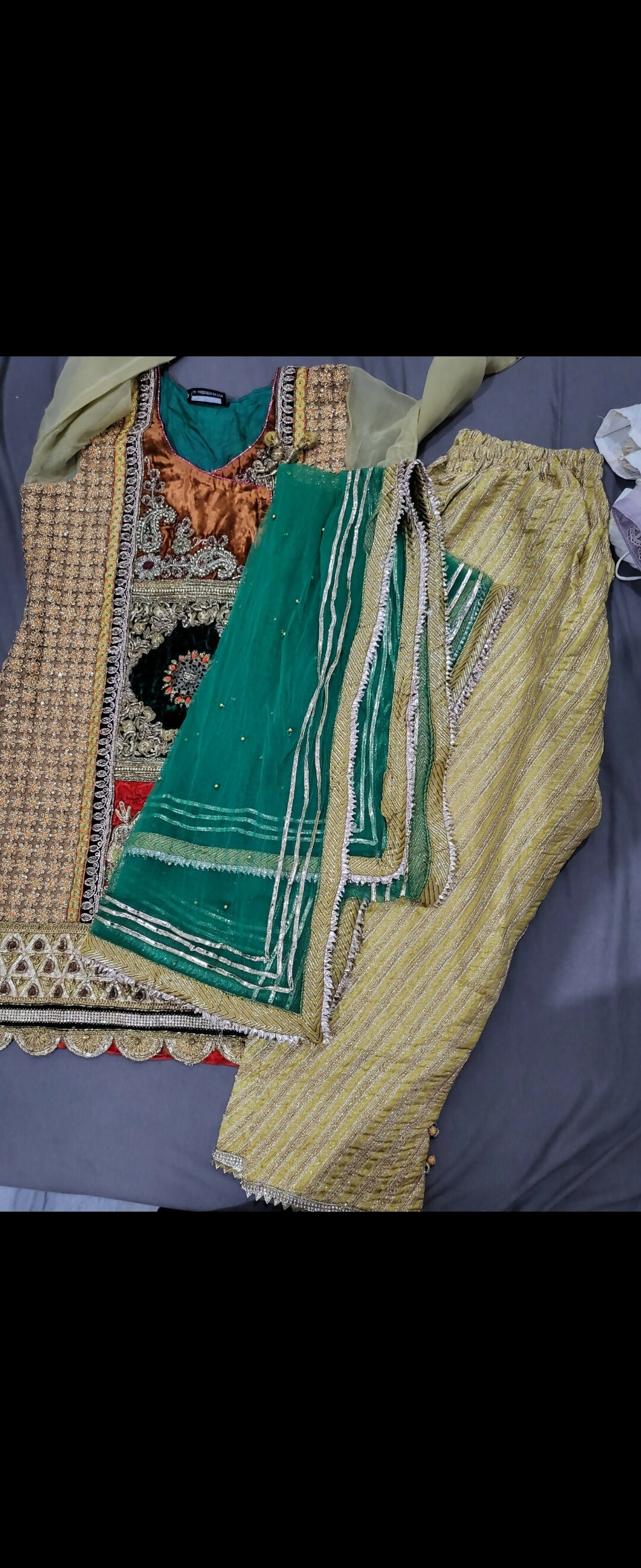 Short Embroidered Shirt | Women Locally Made Formals | Large | Preloved