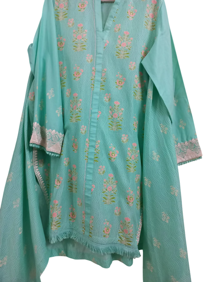 hB157QRYSI_720x-Photoroom