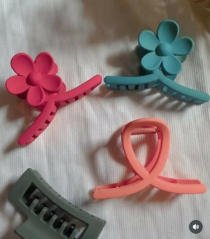 Pinteresty Claw Clip | Hair accessories | Women Accessories | Brand New