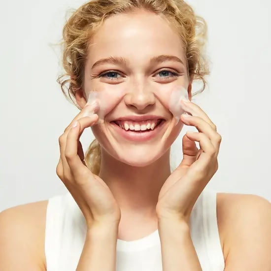 Oriflame | Love Nature Purifying Gel Wash with Organic Tea Tree and Lime ( For Oily Skin) | Beauty Skincare Face | Brand New