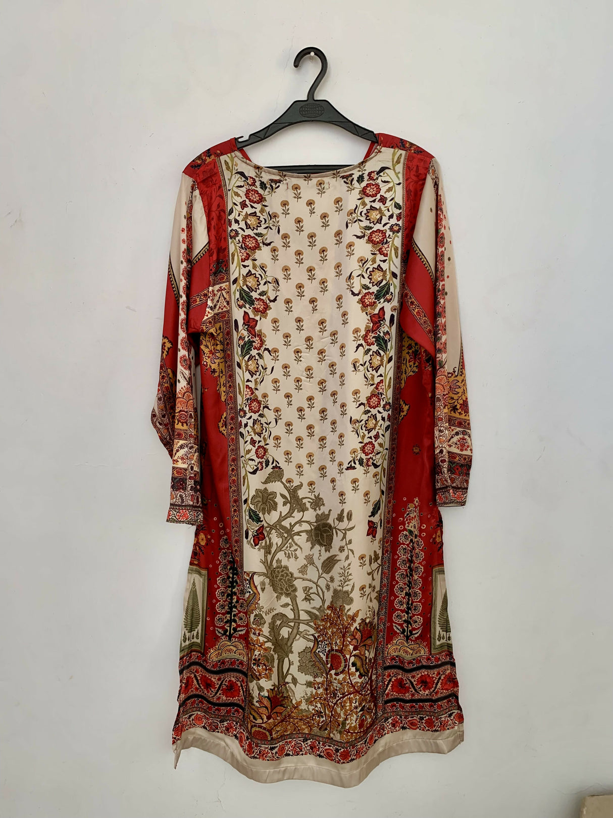 Khaadi | Women Branded Kurta | Medium | Red Silk Kurta | New