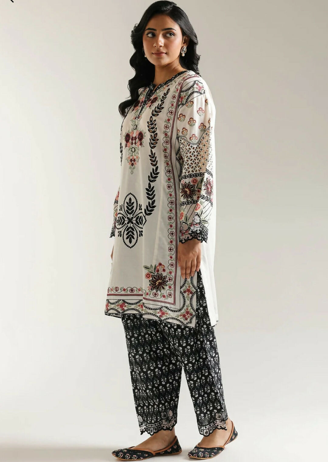 Ethnc | Women Branded Kurta | Small | New