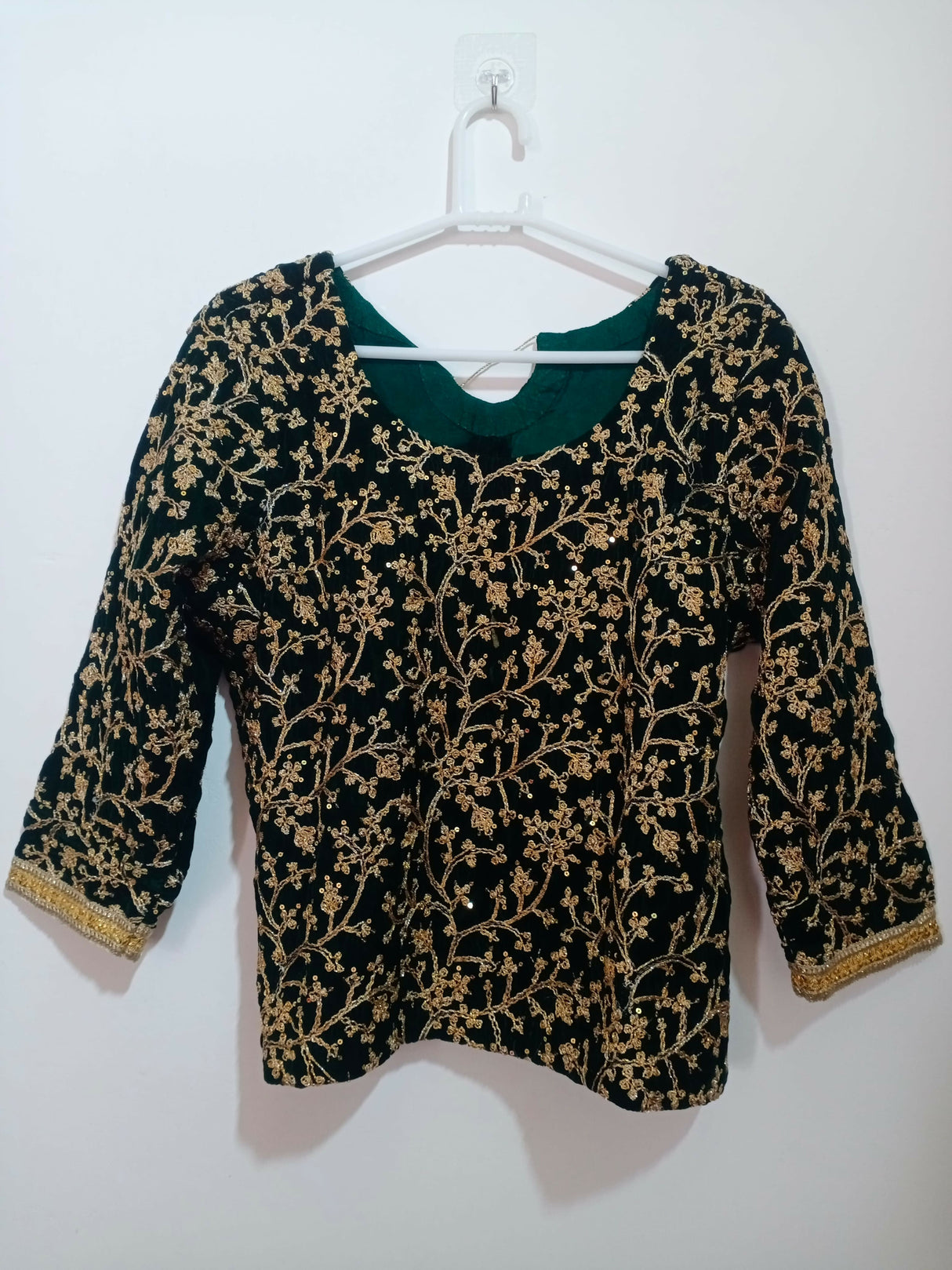 Peach Saree with Velvet Blouse | Women Sarees | Women Locally Made Formals | X Large | Preloved