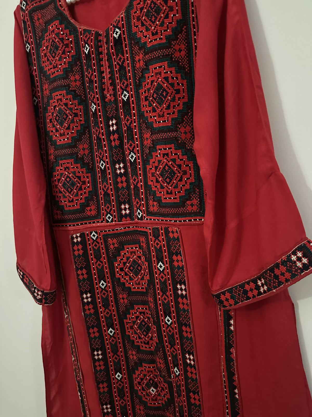 Sindhi Embroidered Shirt | Women Locally Made Kurta | Red | Small | Preloved