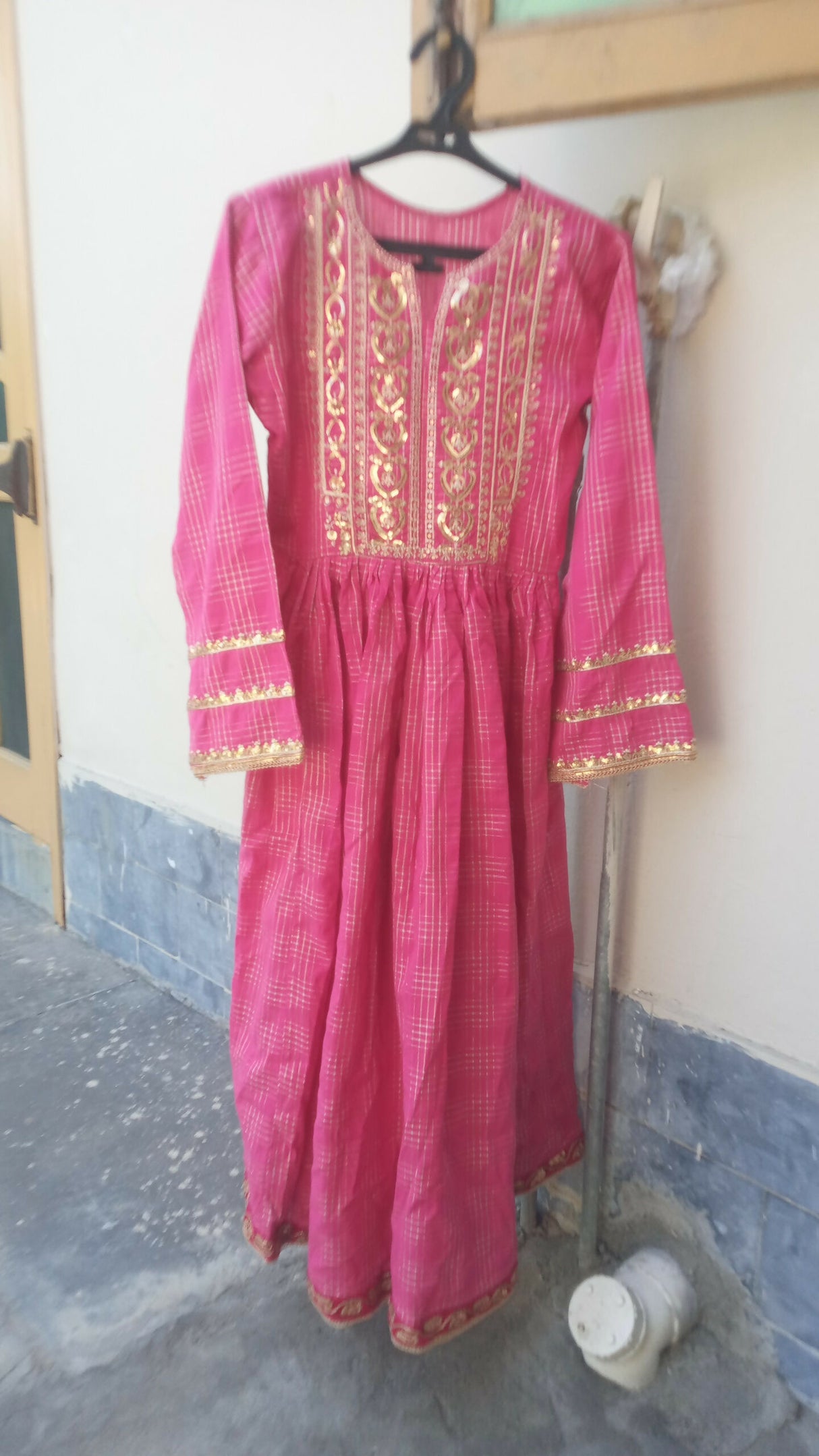 J. Junaid Jamshed | Women Frocks & Maxis | Small | Preloved