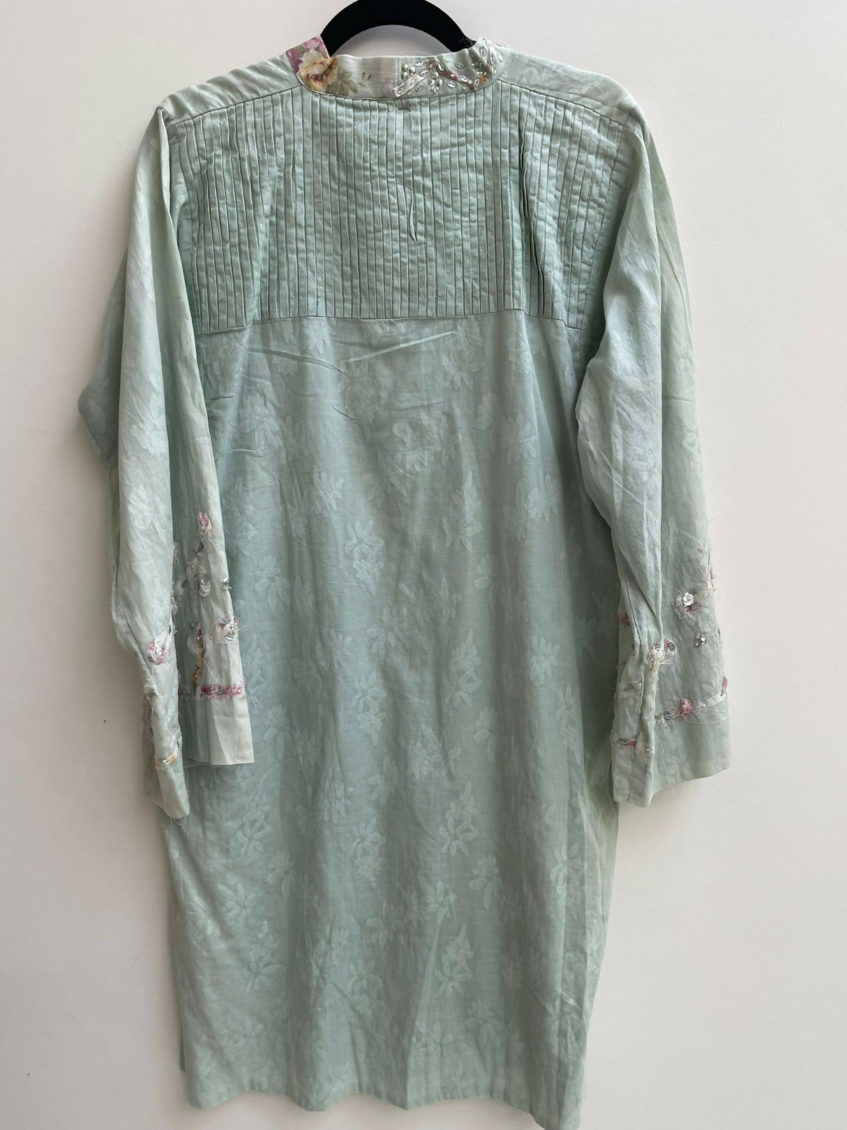 Mahrukh | Women Branded Formals | Medium | Preloved