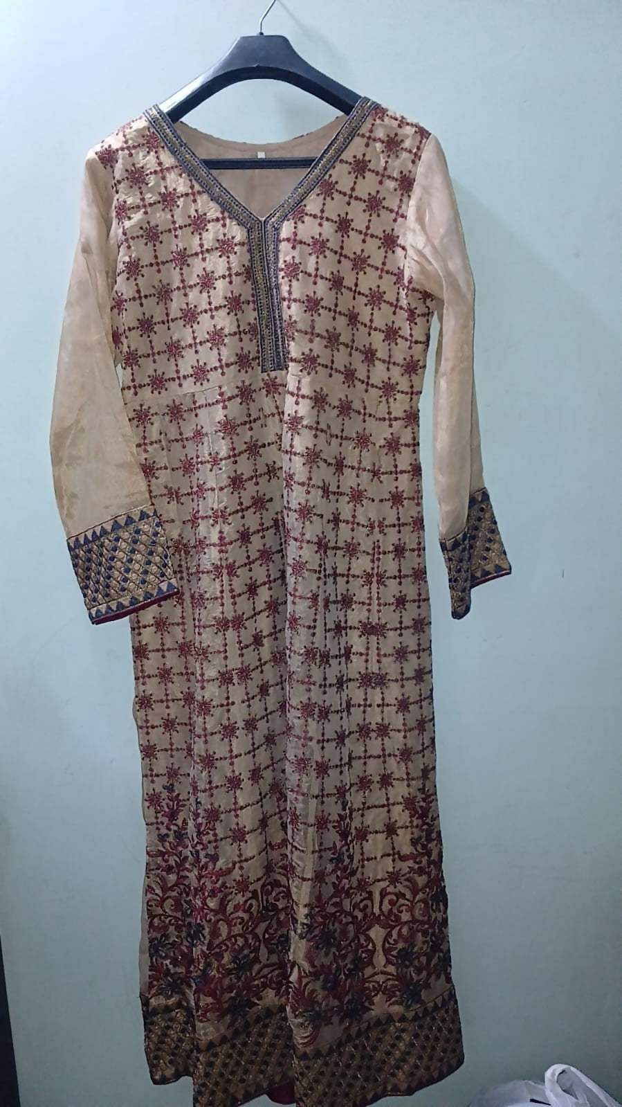 Brown Embroidered Golden & Pink 2Pcs Maxi | Women Frocks & Maxis | Medium | Preloved