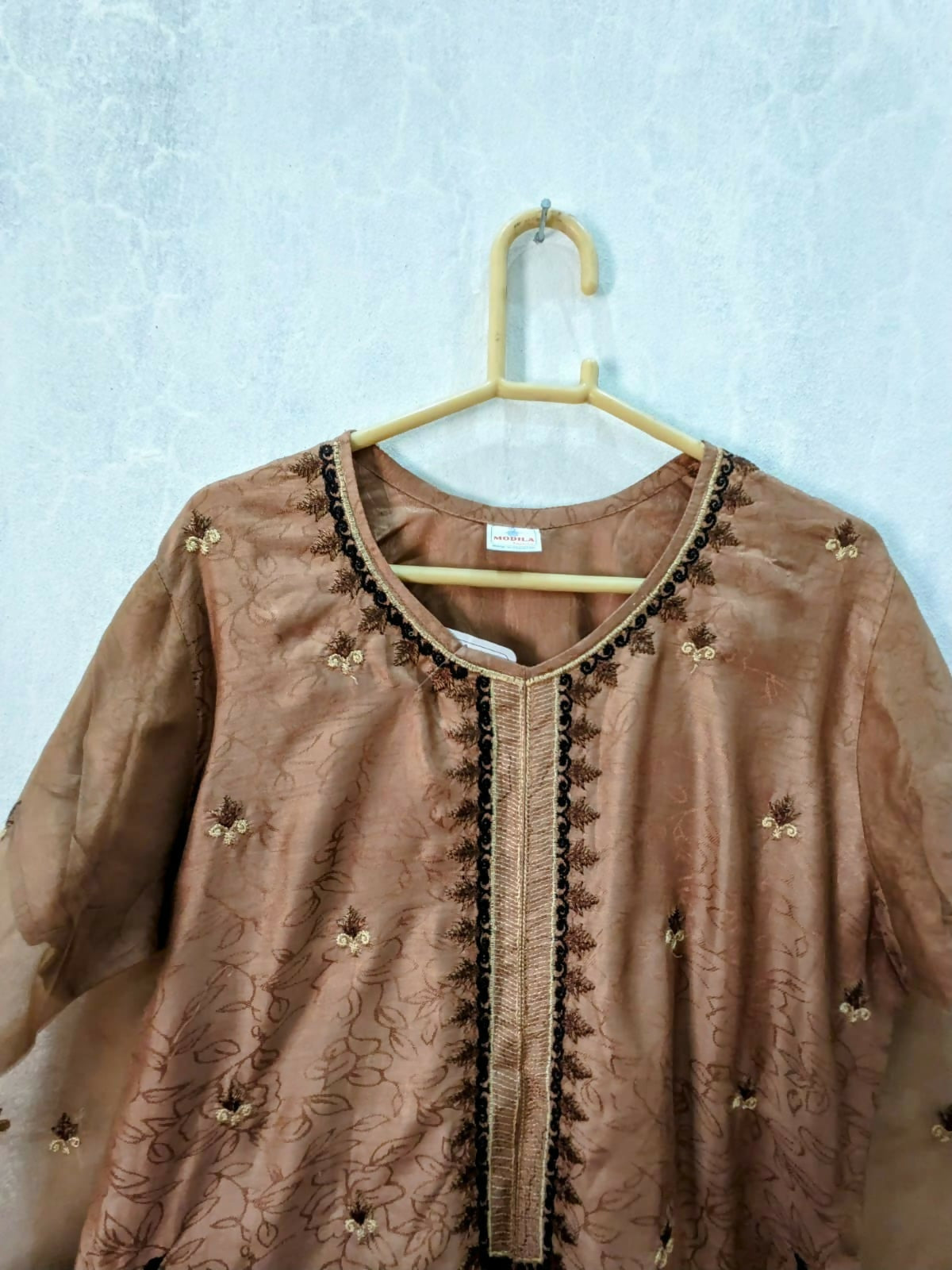 Embroidered Kurta | Women Locally Made | Large | New