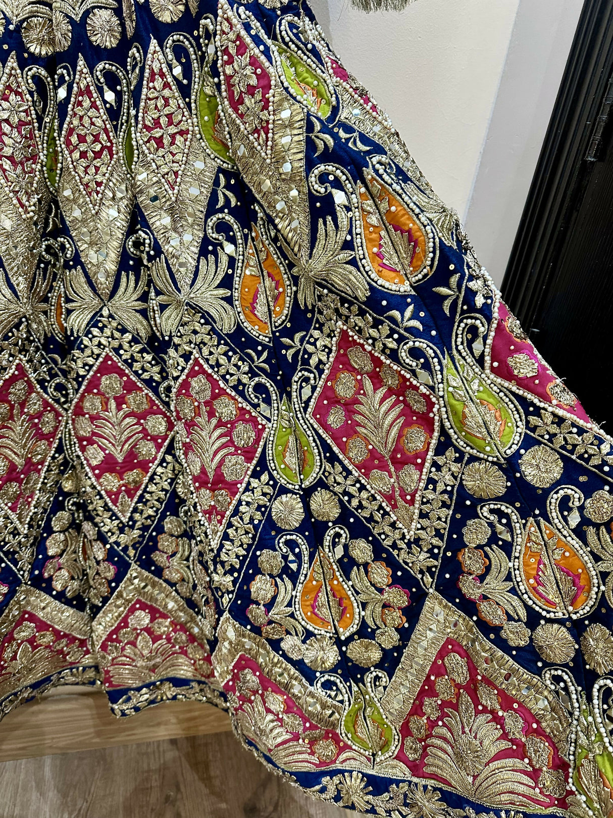 Bridal Mehndi Maxi | Women Bridals | Small | Preloved