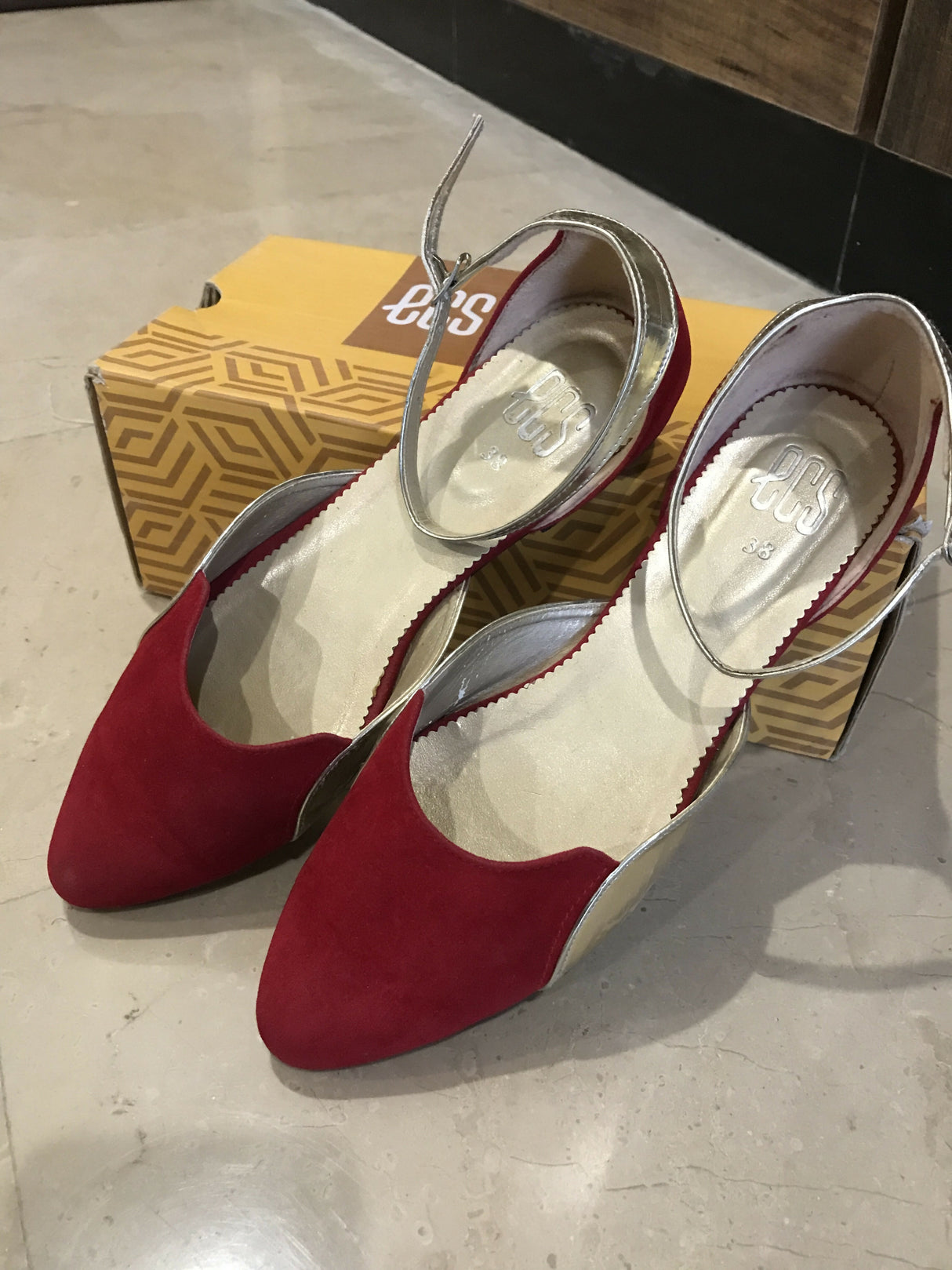 ECS | Women Shoes | Sandals & Flats | Size: 38 | Worn Once