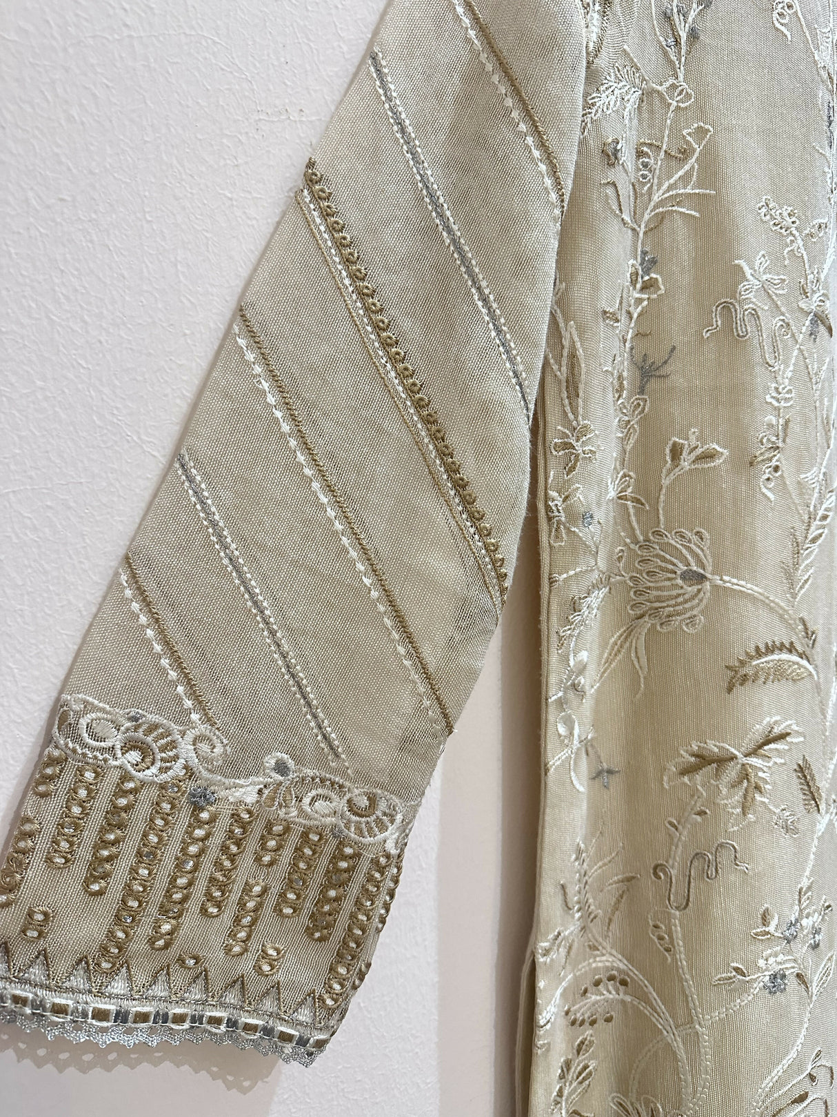 Baroque | Women Branded Kurta | XSmall | White 2Pcs | Worn Once