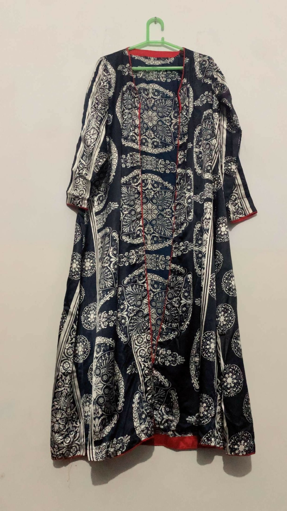 Silk Stylish Coat | Women Tops & Shirts | Medium | Preloved