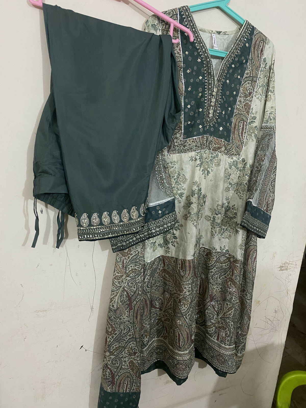 Ethnc | Women Branded Kurta | Medium | Green | Preloved