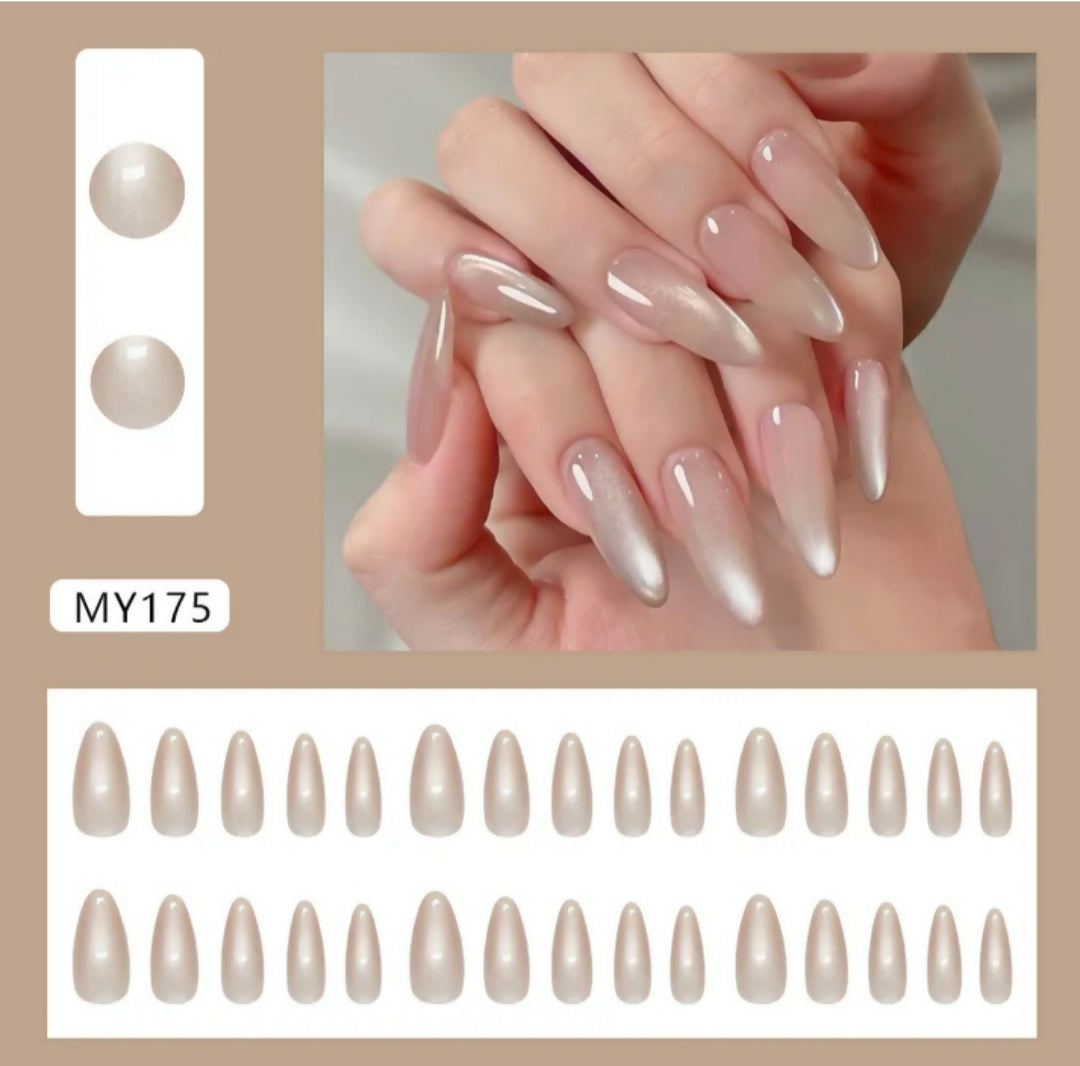 Press on nails set- N136 | Women Accessories | Nails | Brand New