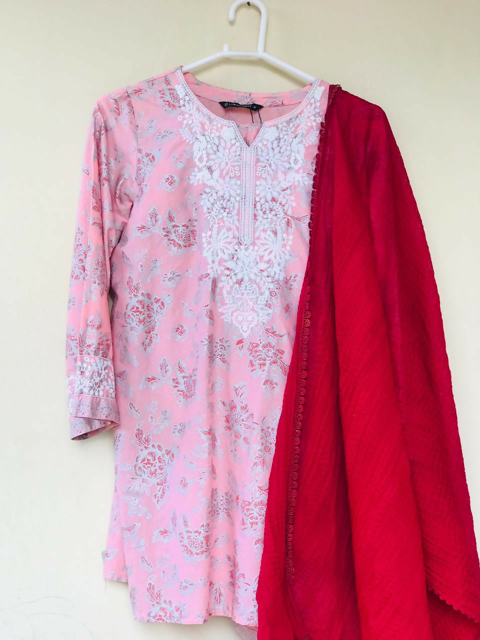 57c4b8d4-bb4c-4dc4-ab7f-2f717de2aefc