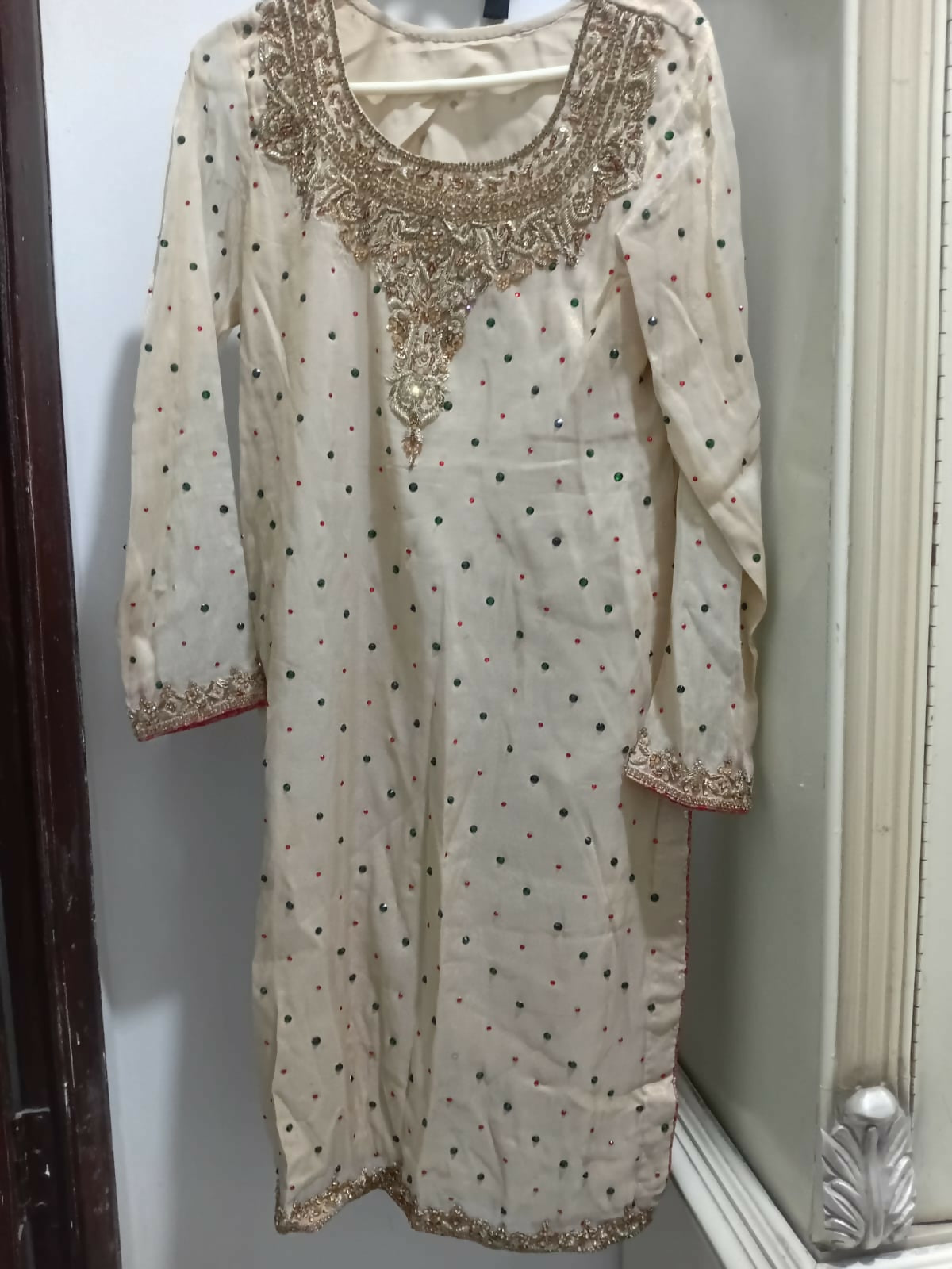 Beautiful off-White Fancy | Women Locally Made Formals | Medium | Worn Once