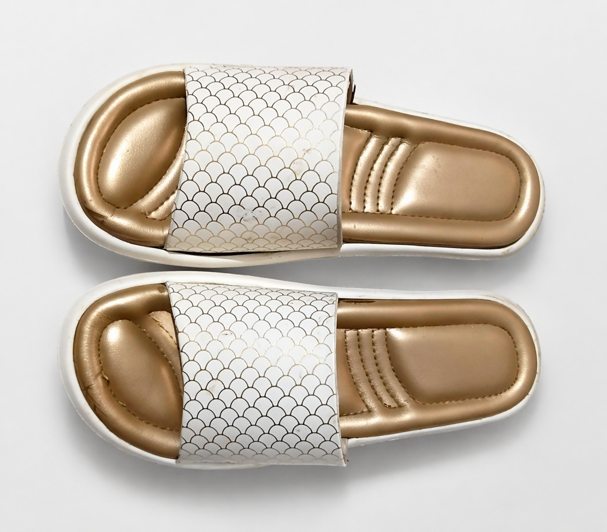 Casual Soft Slippers | Women Shoes | Flat Slippers | Size:7 | Worn Once