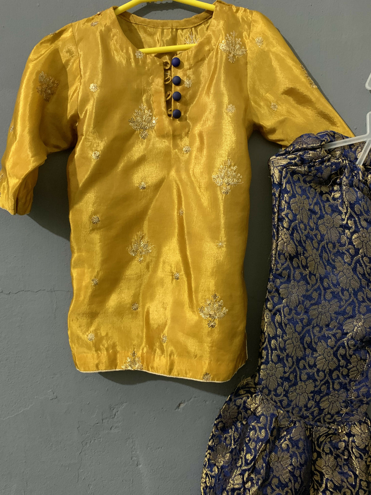 Girls Gharara Shirt | Kids | Girls Shalwar Kameez | 3 to 4 Yrs | Worn Once