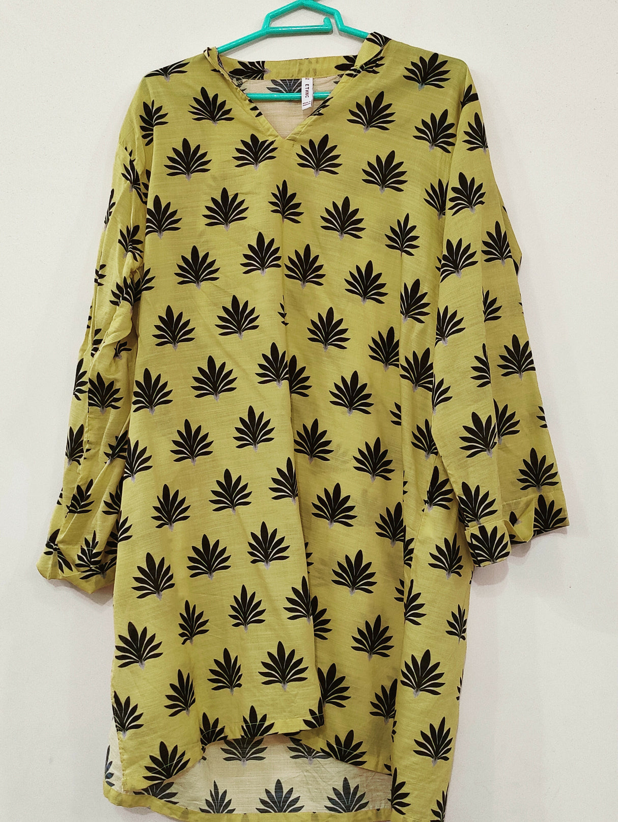 Ethnc | Women Branded Kurta | Medium | New