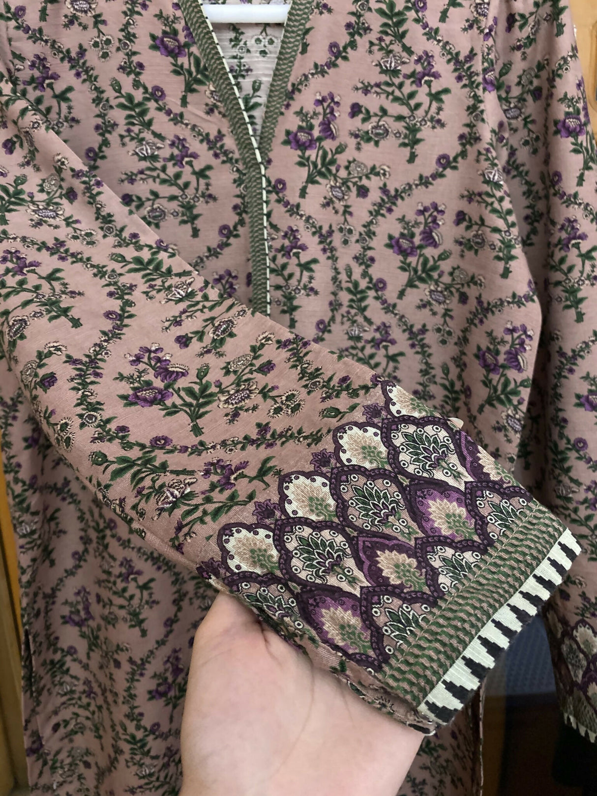 5DC38E0D-97D5-48CB-AC95-7EBA36CB764F