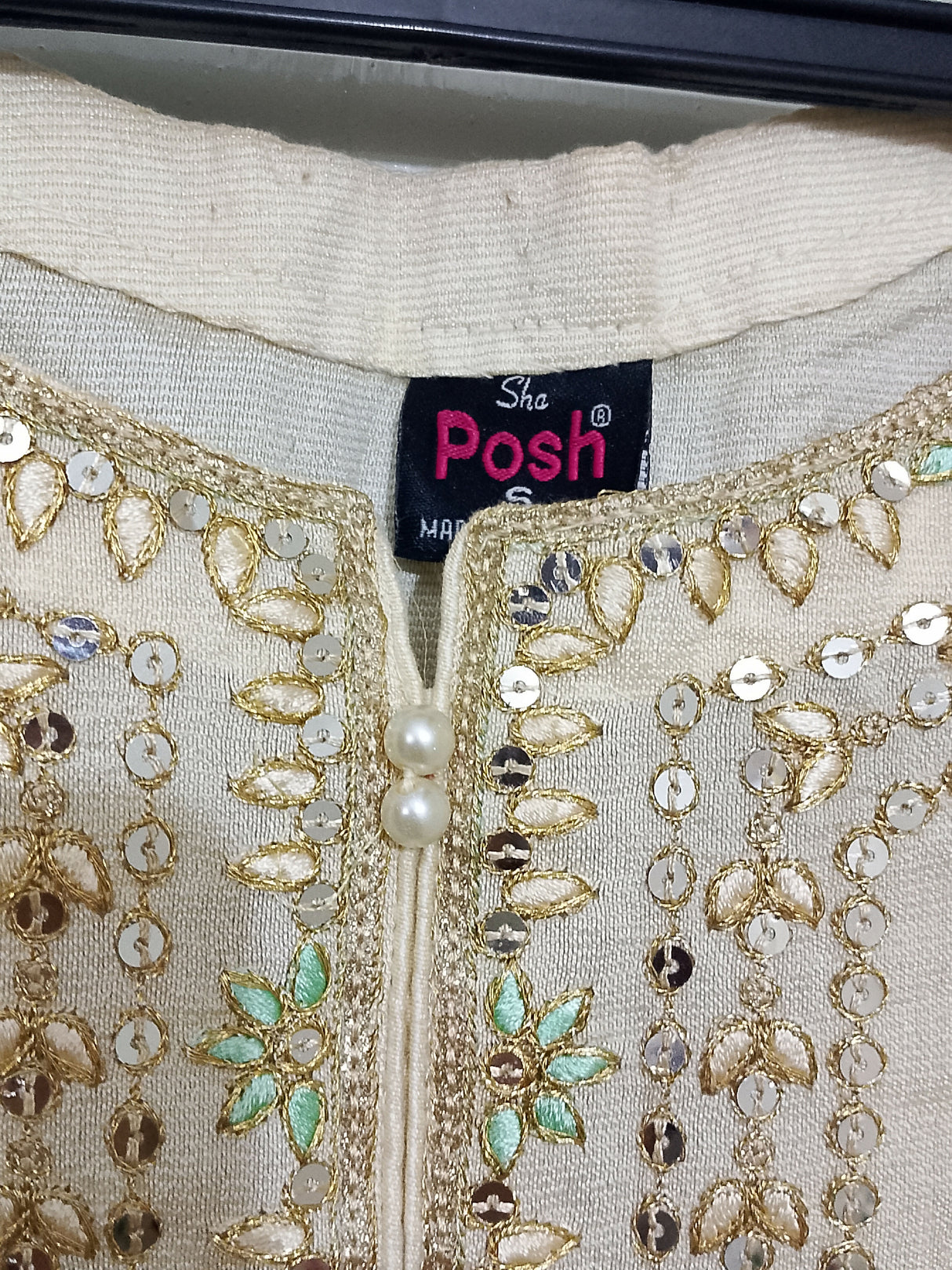 Shahposh | White 3Pcs | Women Branded Formals | Small | Worn Once